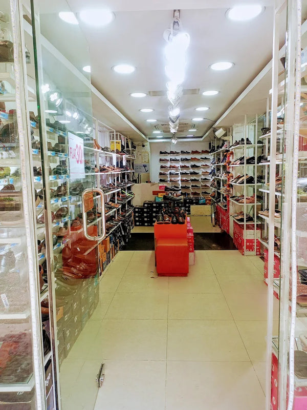 Elephant Road Outlet 01